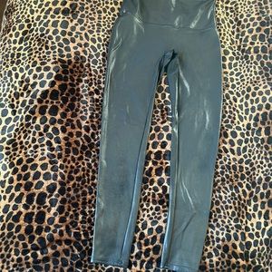 Spanx by Sara Blakey - Black stretch spandex pants